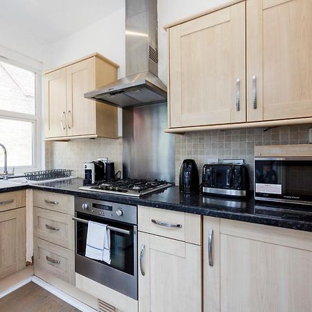 Welcomestay Colliers Wood Two Bed Apartment - Home Away From Home London Exterior photo